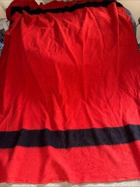 Vintage polar Star wool blanket